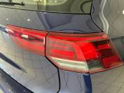 VOLKSWAGEN GOLF 2022 (72)