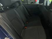 VOLKSWAGEN GOLF 2022 (72)