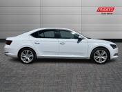 SKODA SUPERB 2019 (19)