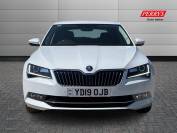 SKODA SUPERB 2019 (19)