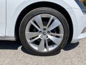 SKODA SUPERB 2019 (19)