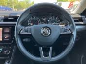 SKODA SUPERB 2019 (19)