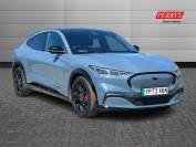 FORD MUSTANG MACH-E 2023 (73)