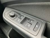 VOLKSWAGEN GOLF 2020 (70)