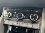 SKODA KAROQ 2021 (21)