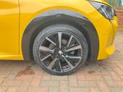 PEUGEOT 208 2022 (22)