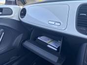 VOLKSWAGEN BEETLE 2016 (16)