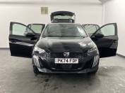 PEUGEOT 208 2024 (74)