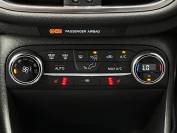 FORD FIESTA 2019 (19)