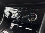 SKODA SUPERB 2018 (67)