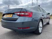 SKODA SUPERB 2018 (67)