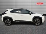 TOYOTA YARIS CROSS 2023 (23)