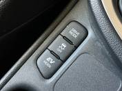 TOYOTA YARIS CROSS 2023 (23)