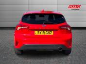 FORD FOCUS 2019 (19)