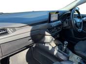 FORD FOCUS 2019 (19)