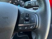 FORD FOCUS 2019 (19)