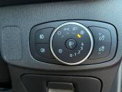 FORD FOCUS 2019 (19)