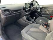 FORD FIESTA 2018 (18)