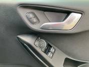 FORD FIESTA 2018 (18)