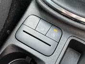 FORD FIESTA 2018 (18)