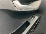 FORD FIESTA 2021 (21)