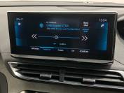 PEUGEOT 5008 2021 (21)
