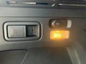 PEUGEOT 3008 2018 (68)