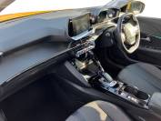 PEUGEOT 208 2021 (71)