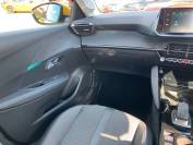 PEUGEOT 208 2021 (71)