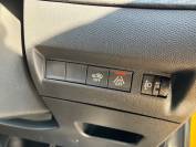 PEUGEOT 208 2021 (71)