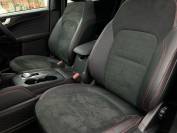FORD KUGA 2022 (72)