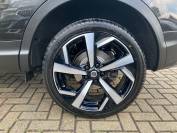 NISSAN QASHQAI 2018 (18)
