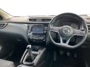 NISSAN QASHQAI 2018 (18)