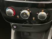 RENAULT CLIO 2019 (68)