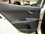 KIA STONIC 2024 (24)