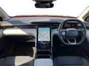 FORD EXPLORER 2025 (74)