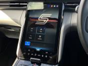 FORD EXPLORER 2025 (74)