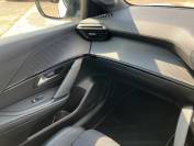 PEUGEOT 208 2020 (20)