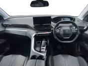 PEUGEOT 5008 2021 (71)