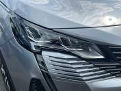 PEUGEOT 5008 2021 (71)