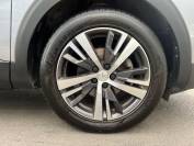 PEUGEOT 5008 2021 (71)