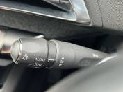PEUGEOT 5008 2021 (71)