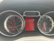 VAUXHALL ADAM 2017 (17)