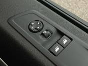 VAUXHALL VIVARO-LIFE 2024 (73)