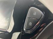 VAUXHALL ADAM 2017 (17)