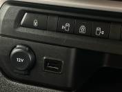 VAUXHALL VIVARO-LIFE 2024 (73)