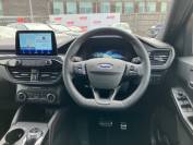 FORD KUGA 2023 (73)