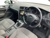 VOLKSWAGEN GOLF 2020 (69)