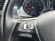 VOLKSWAGEN GOLF 2020 (69)