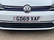 VOLKSWAGEN GOLF 2020 (69)
